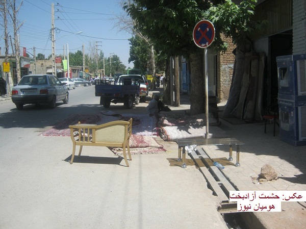 شهرداران کوهدشت مغلوب سد معبر / وقتی پیاده‌رو محل کاسبی می‌شود؛عابران به خیابان‌ها نقل مکان کردند